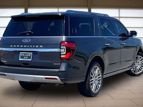 Used 2022 Ford Expedition Max Platinum AWD/4WD image 2