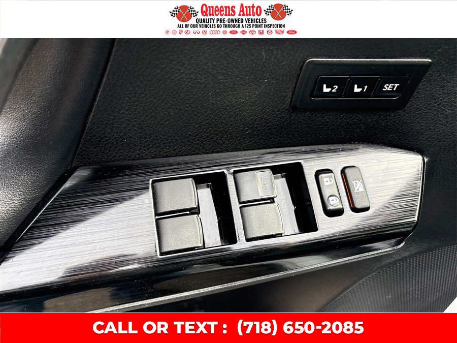 Used 2017 Toyota RAV4 Limited AWD/4WD image 46