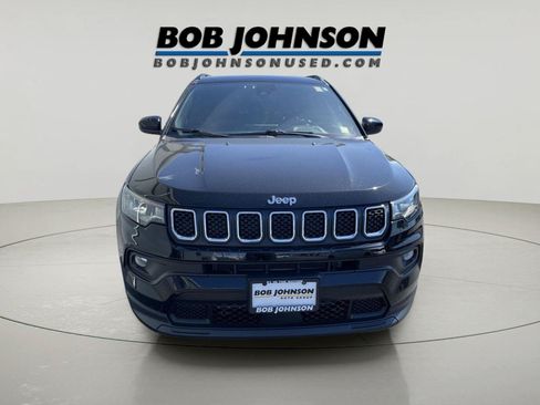 Used 2023 Jeep Compass Latitude w/ Convenience Group AWD/4WD image 8