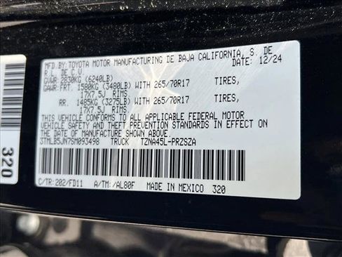 Used 2025 Toyota Tacoma TRD Off-Road image 25