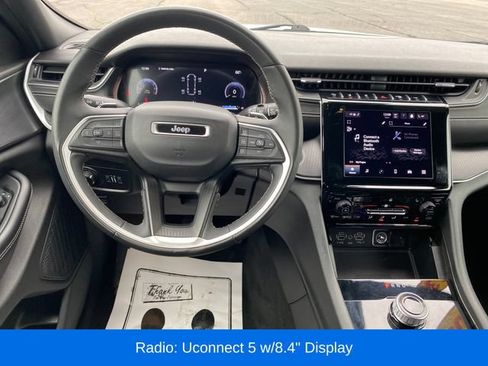 Used 2023 Jeep Grand Cherokee L Laredo RWD image 7