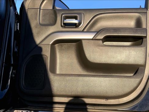 Used 2018 Chevrolet Silverado 1500 LT w/ Texas Edition image 19