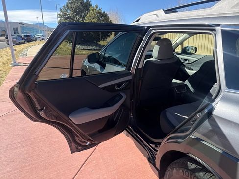 Used 2023 Subaru Outback Premium AWD/4WD image 16
