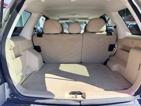 Used 2011 Ford Escape XLT w/ 203A Rapid Spec Order Code AWD/4WD image 5