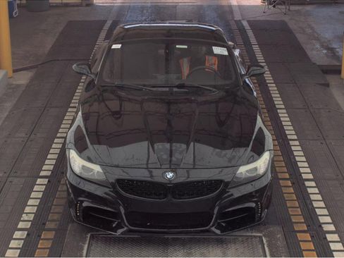 Used 2011 BMW Z4 sDrive30i w/ Sport Pkg image 9