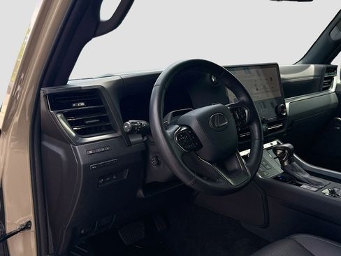 Used 2024 Lexus GX 550 AWD/4WD image 31