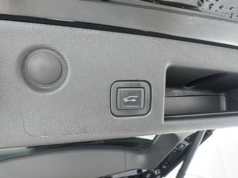 Used 2024 Chevrolet Equinox LT image 16