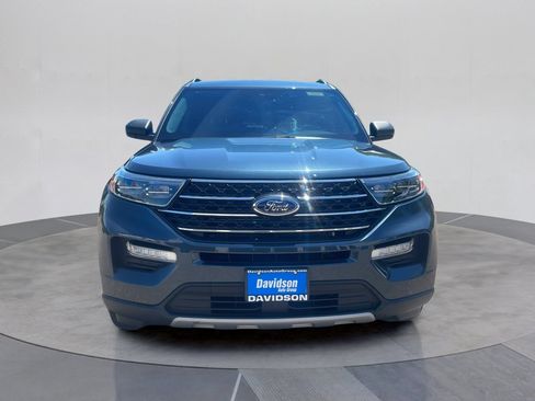 Used 2023 Ford Explorer XLT w/ Equipment Group 202A AWD/4WD image 10