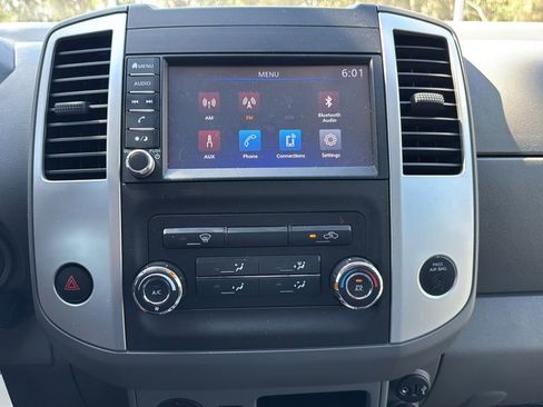 Used 2019 Nissan Frontier SV image 14