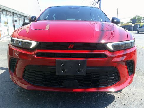 Used 2024 Dodge Hornet R/T Plus image 11