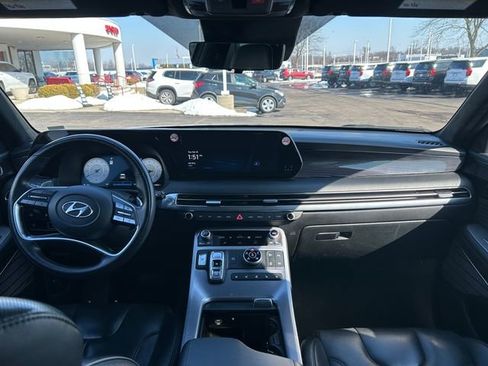 Used 2024 Hyundai Palisade Calligraphy image 9
