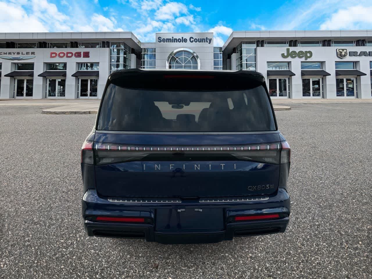 Used 2026 INFINITI QX80 4WD w/ Sport Exterior Package image 7
