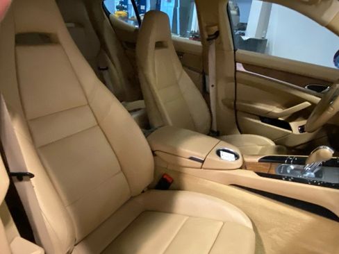 Used 2011 Porsche Panamera image 35