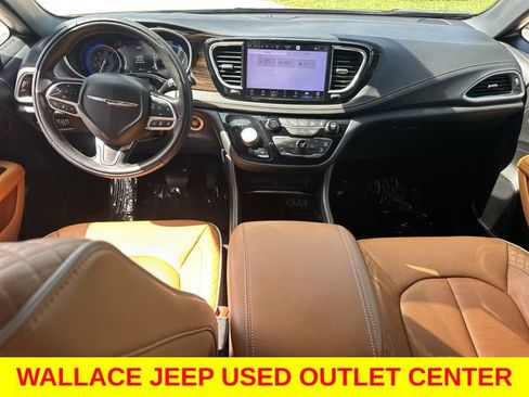 Used 2022 Chrysler Pacifica Pinnacle FWD image 17