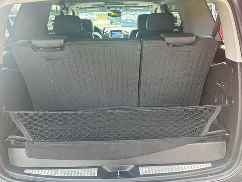 Used 2018 GMC Yukon Denali w/ Denali Ultimate Package image 18