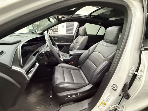Used 2024 Cadillac XT4 Sport AWD/4WD image 11