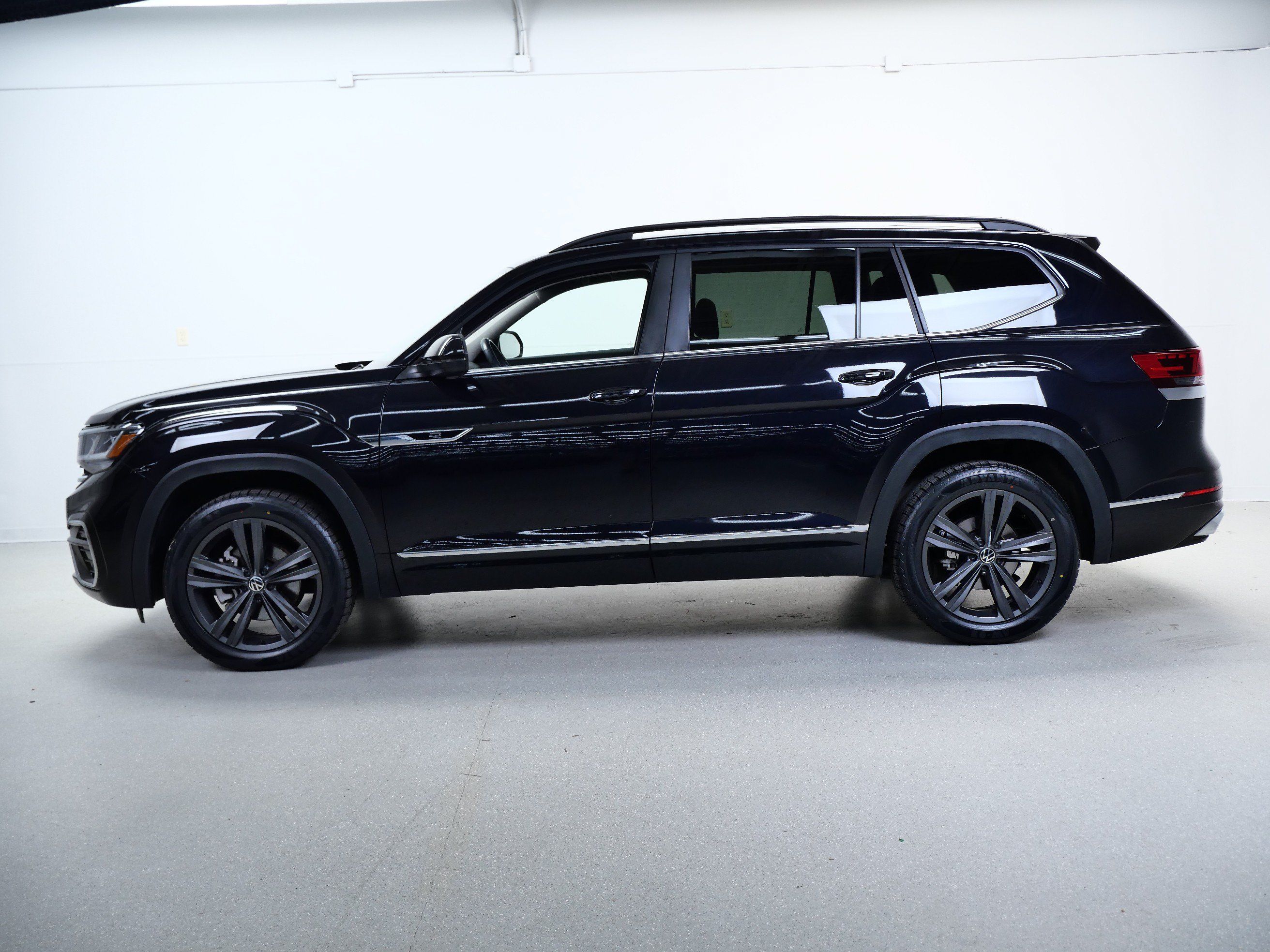Used 2021 Volkswagen Atlas SE AWD/4WD image 10