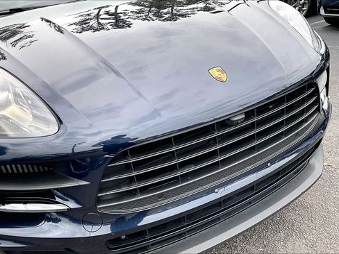 Used 2020 Porsche Macan S image 30
