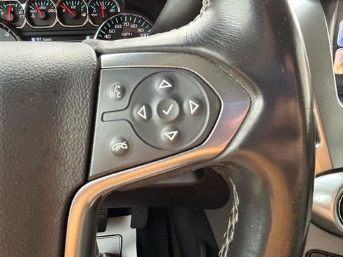 Used 2018 Chevrolet Suburban LT AWD/4WD image 20