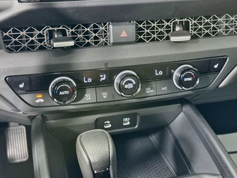 Certified 2025 Honda Accord SE image 19