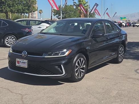 Used 2025 Volkswagen Jetta S FWD image 2