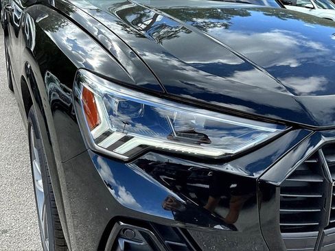 New 2025 Audi Q3 2.0T Premium image 12