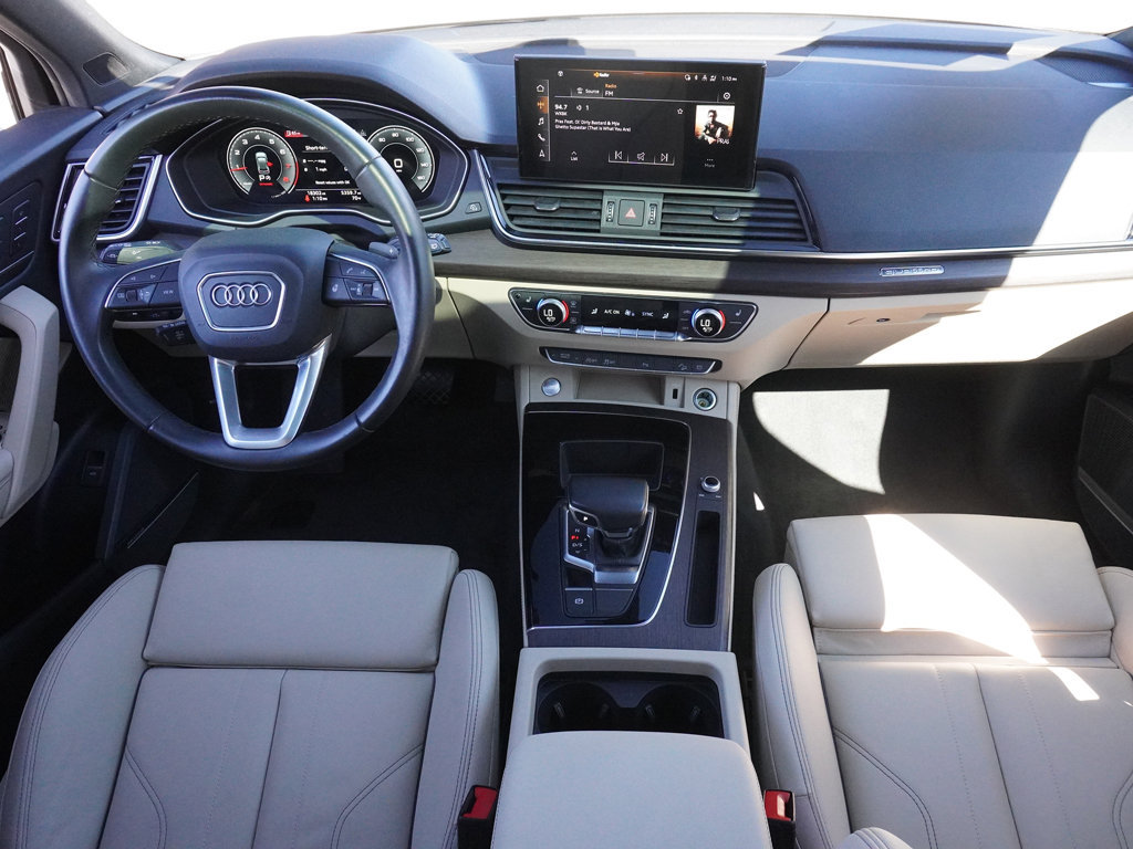 Used 2023 Audi Q5 2.0T Premium Plus w/ Premium Plus Package AWD/4WD image 40