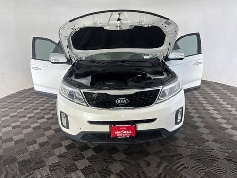 Used 2015 Kia Sorento LX AWD/4WD image 11