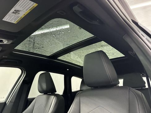 Used 2025 BMW X1 xDrive28i image 21