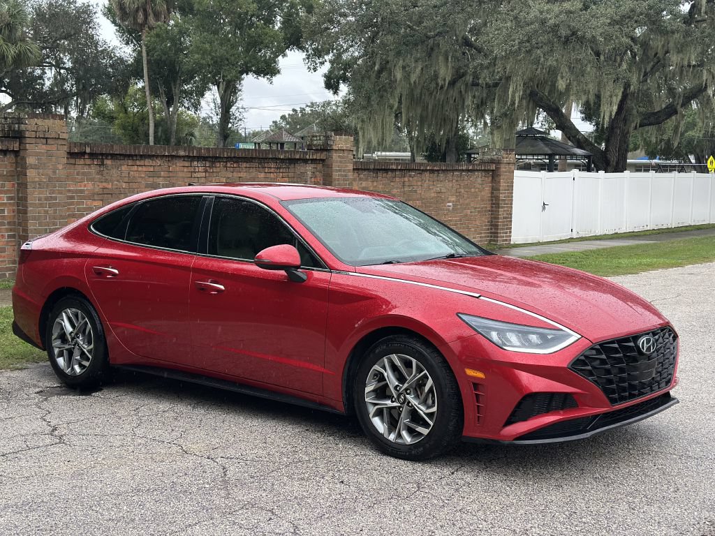 Used 2020 Hyundai Sonata SEL w/ Premium Package FWD image 5