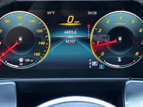 Used 2022 Mercedes-Benz GLB 250 image 28