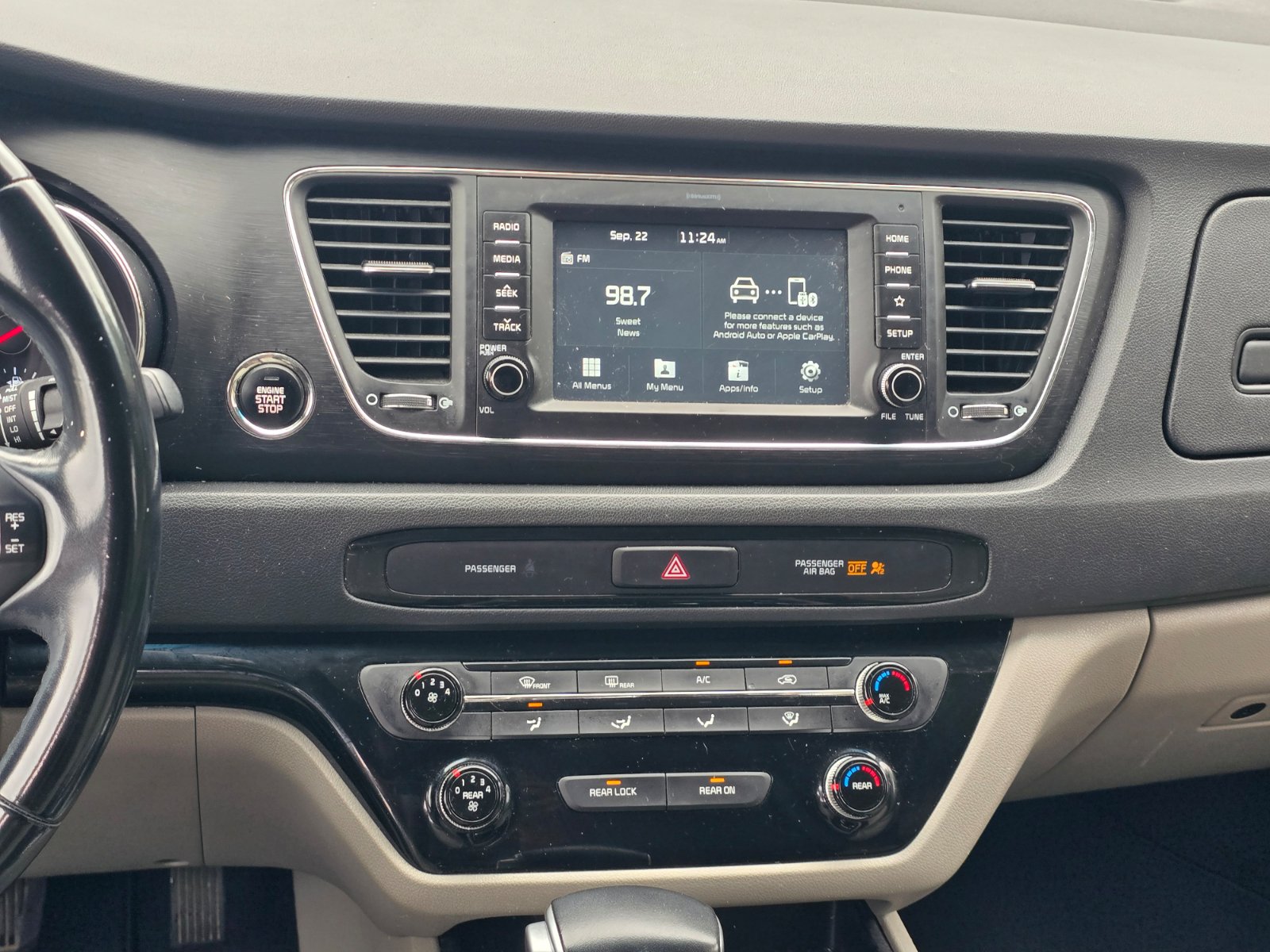 Used 2021 Kia Sedona EX FWD image 16
