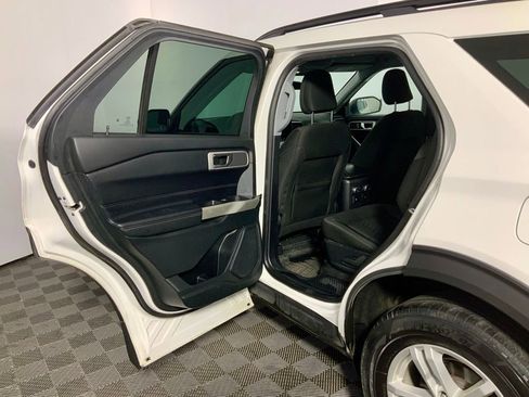 Used 2021 Ford Explorer XLT w/ Class III Trailer Tow Package AWD/4WD image 21