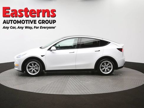 Used 2021 Tesla Model Y Long Range AWD/4WD image 55