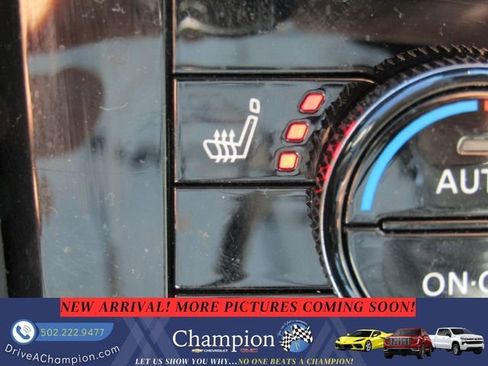 Used 2022 Nissan Armada SL image 18