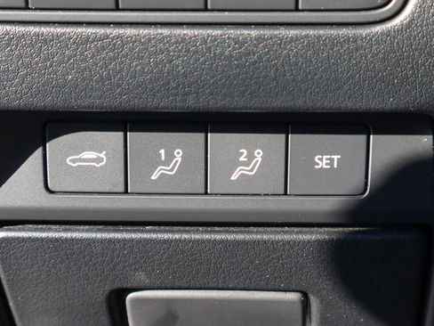 Used 2025 MAZDA MAZDA3 s image 17