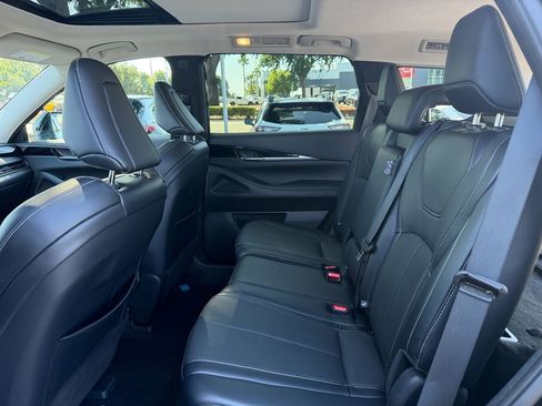 Used 2023 INFINITI QX60 Pure FWD image 25