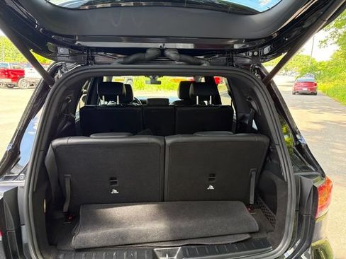Used 2022 Mercedes-Benz GLB 250 4MATIC image 7
