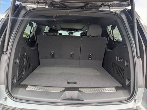 New 2026 GMC Yukon XL AT4 Ultimate AWD/4WD image 18