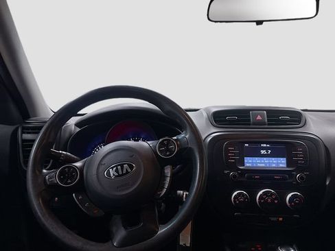 Used 2019 Kia Soul FWD image 20