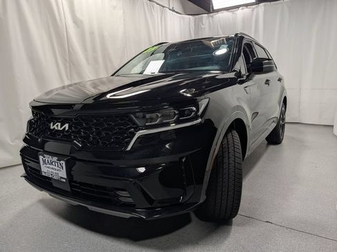Used 2023 Kia Sorento SX AWD/4WD image 6
