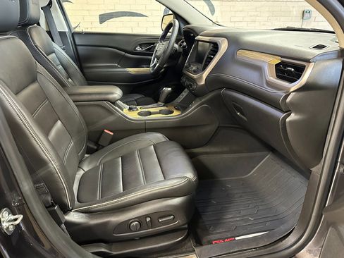 Used 2017 GMC Acadia Denali w/ Technology Package image 23