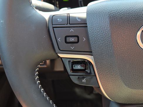 Certified 2026 Toyota Camry SE FWD image 15