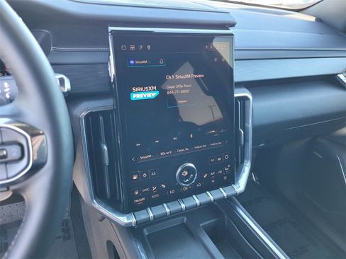 Certified 2025 GMC Acadia Elevation image 25