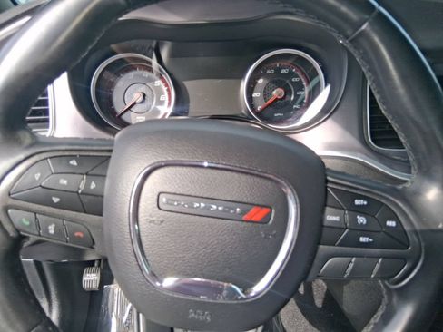 Used 2019 Dodge Charger SXT RWD image 7