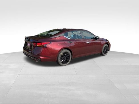 New 2025 Nissan Altima 2.5 SV w/ SV Special Edition Package image 4