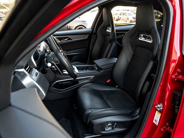 Used 2022 Jaguar F-PACE SVR AWD/4WD image 13
