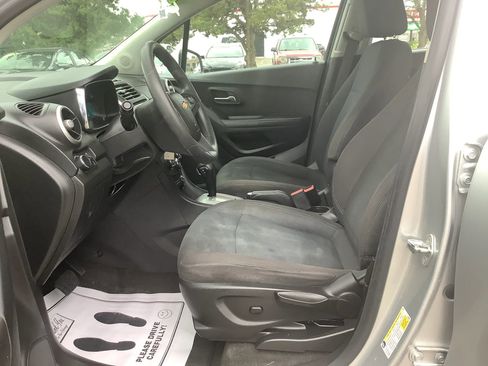 Used 2016 Chevrolet Trax LS FWD image 15
