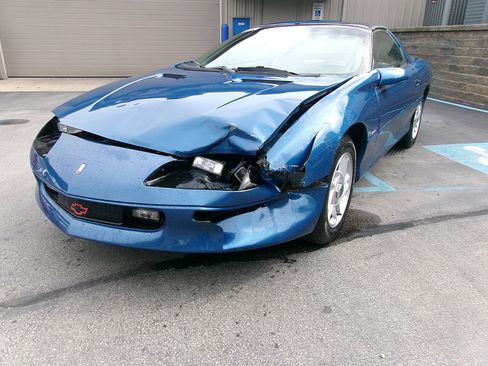 Used 1996 Chevrolet Camaro RS image 1