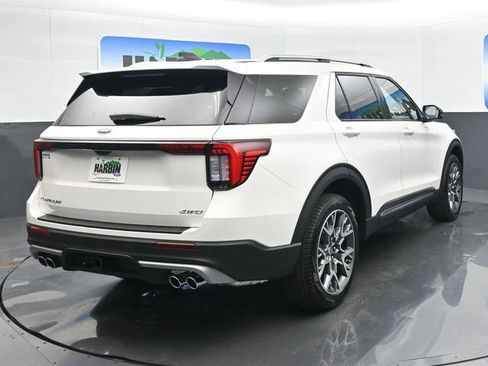 New 2025 Ford Explorer Platinum w/ Ultimate Package image 5